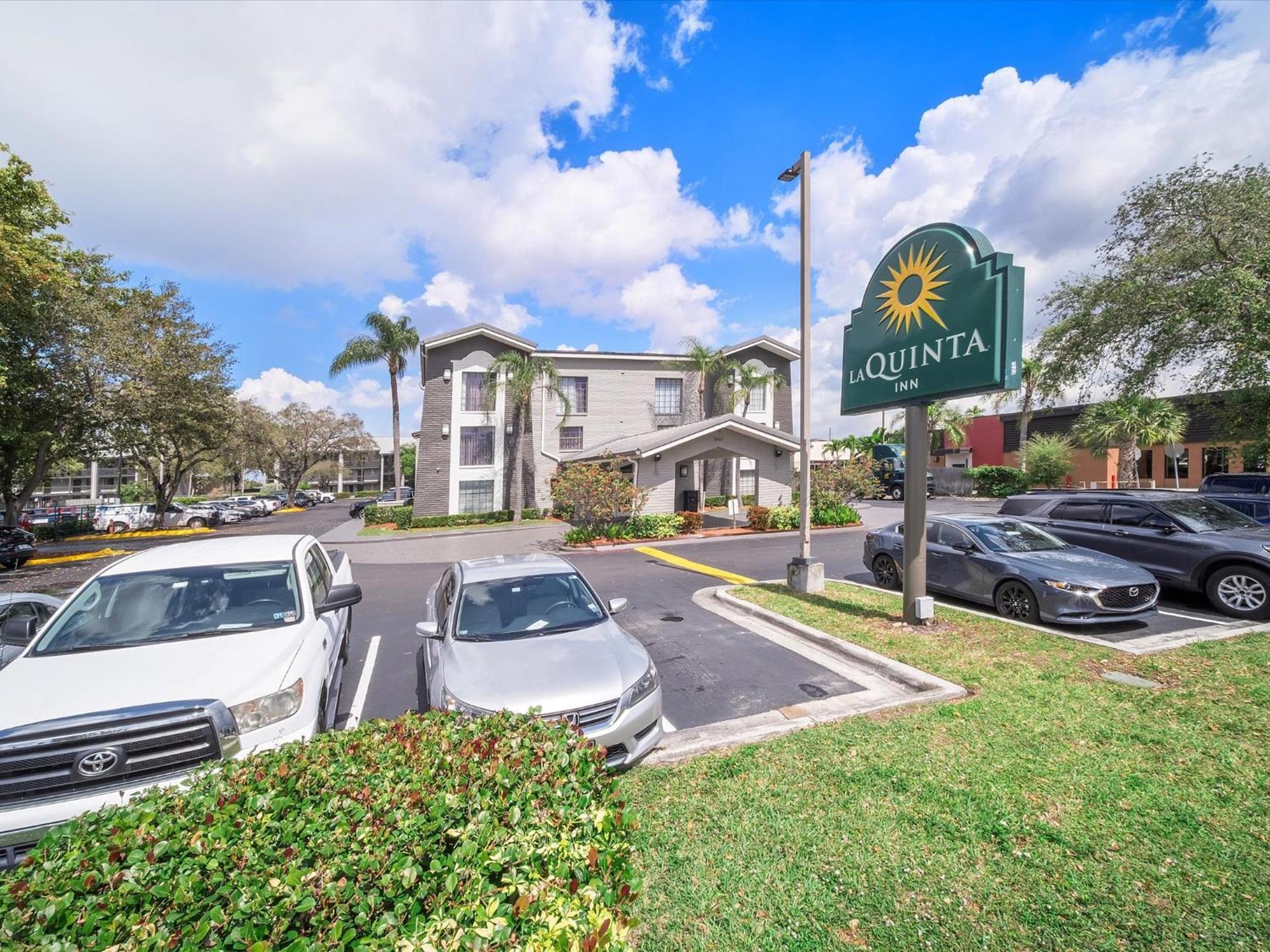 La Quinta Inn By Wyndham Miami Airport North Miami Springs Екстериор снимка
